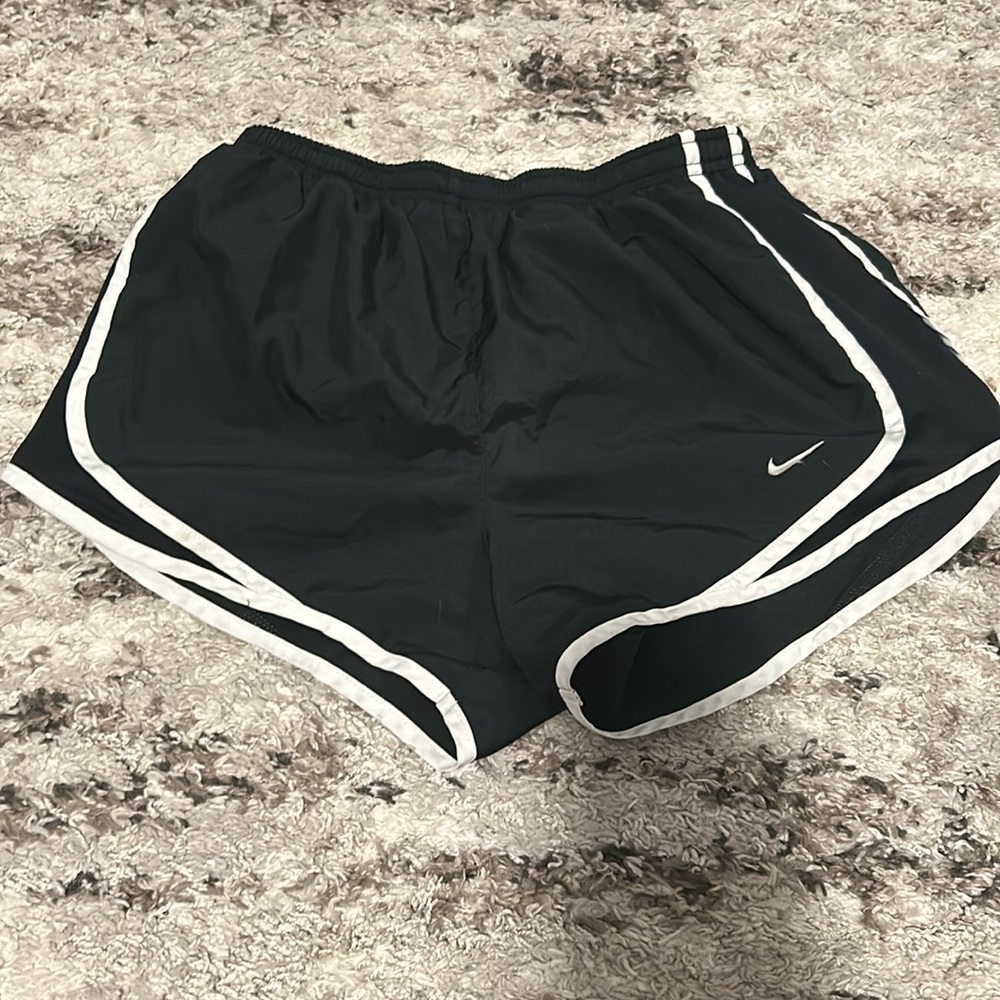 Black Nike shorts